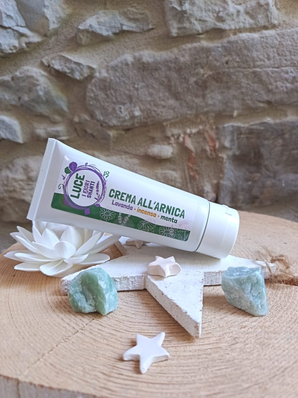 crema arnica Crema all'Arnica con Lavanda, Menta ed Incenso